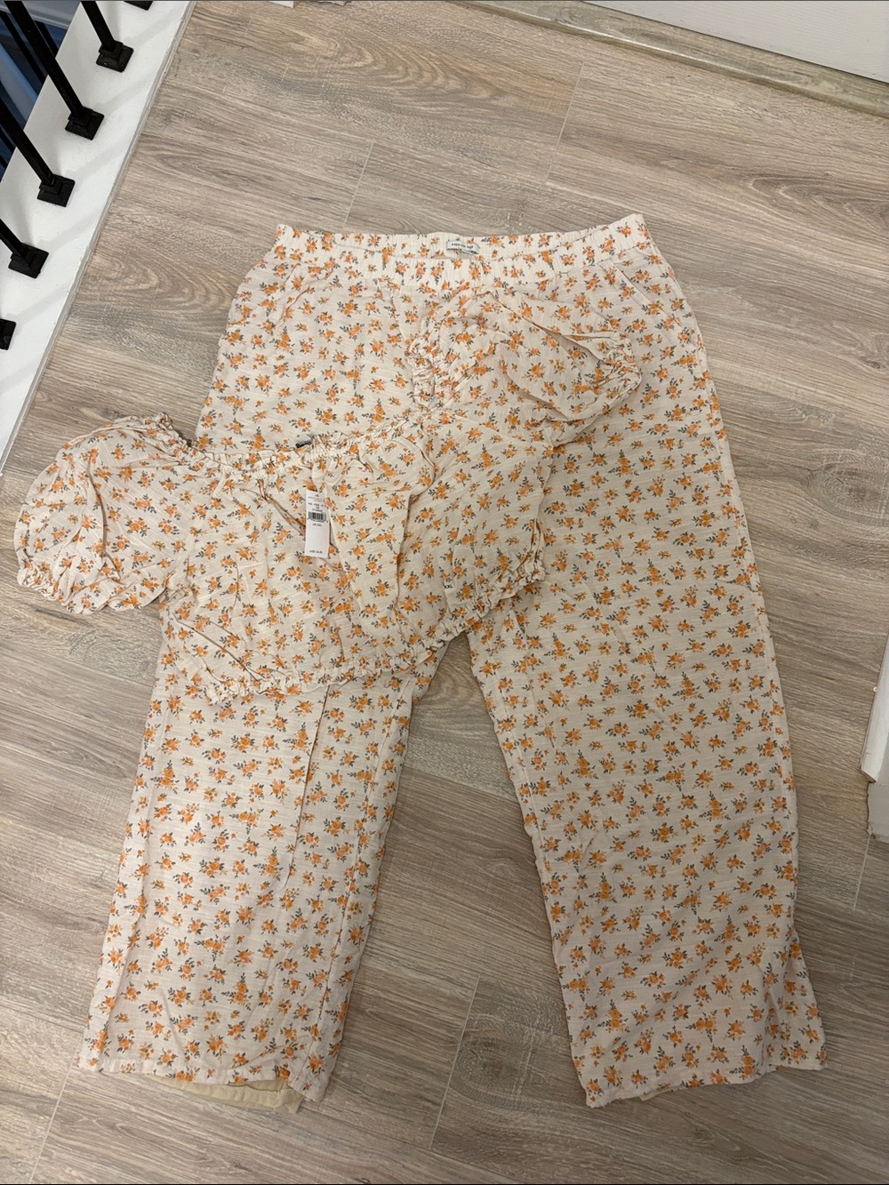 American Eagle Outfitters Cream Wide-Leg Pants with Orange Floral Print